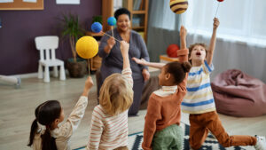 Activități pentru copii mici care nu implică ecrane